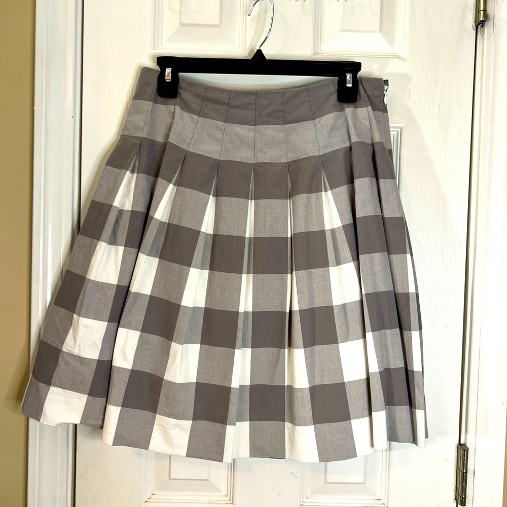 Liz Claiborne Wide Pleat Skirt Size 10 Graywhite